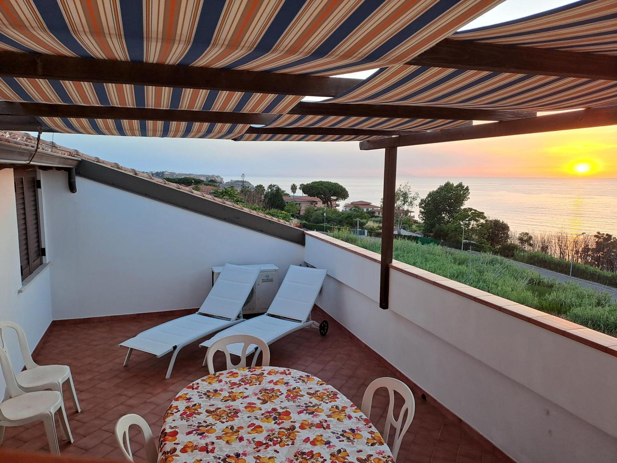 Terrazza Michelino Lägenhet Parghelia Exteriör bild