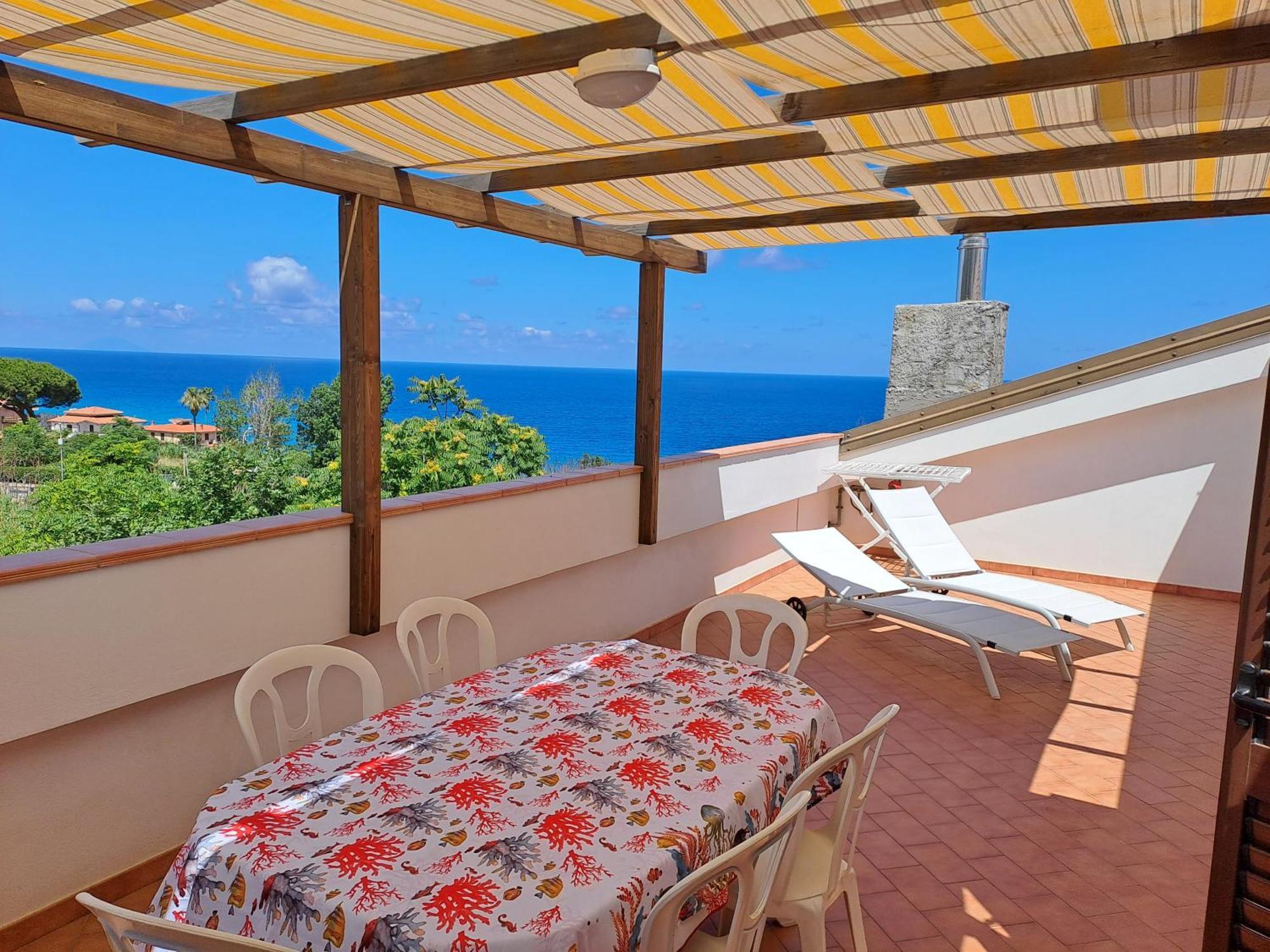 Terrazza Michelino Lägenhet Parghelia Exteriör bild