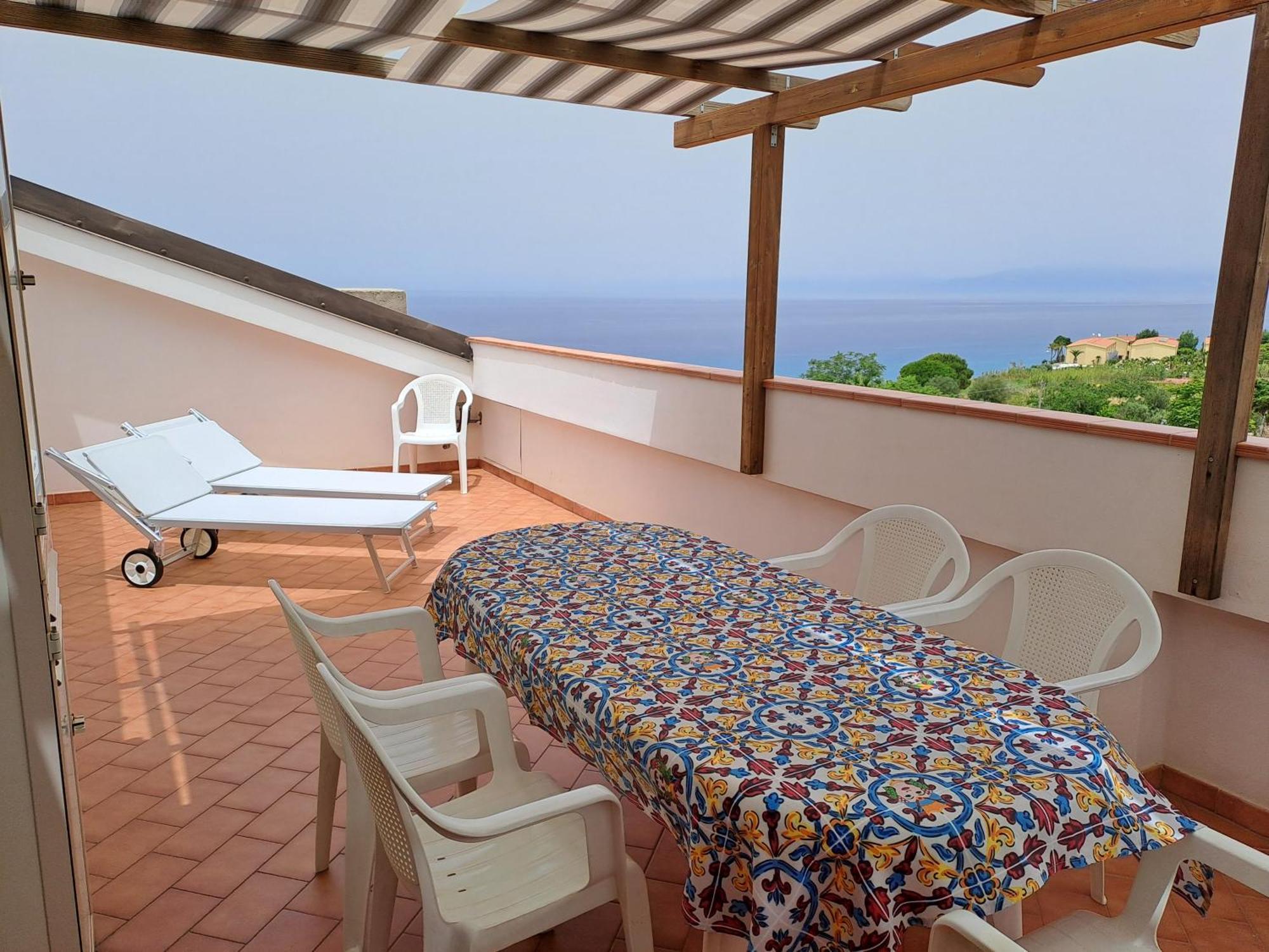 Terrazza Michelino Lägenhet Parghelia Exteriör bild
